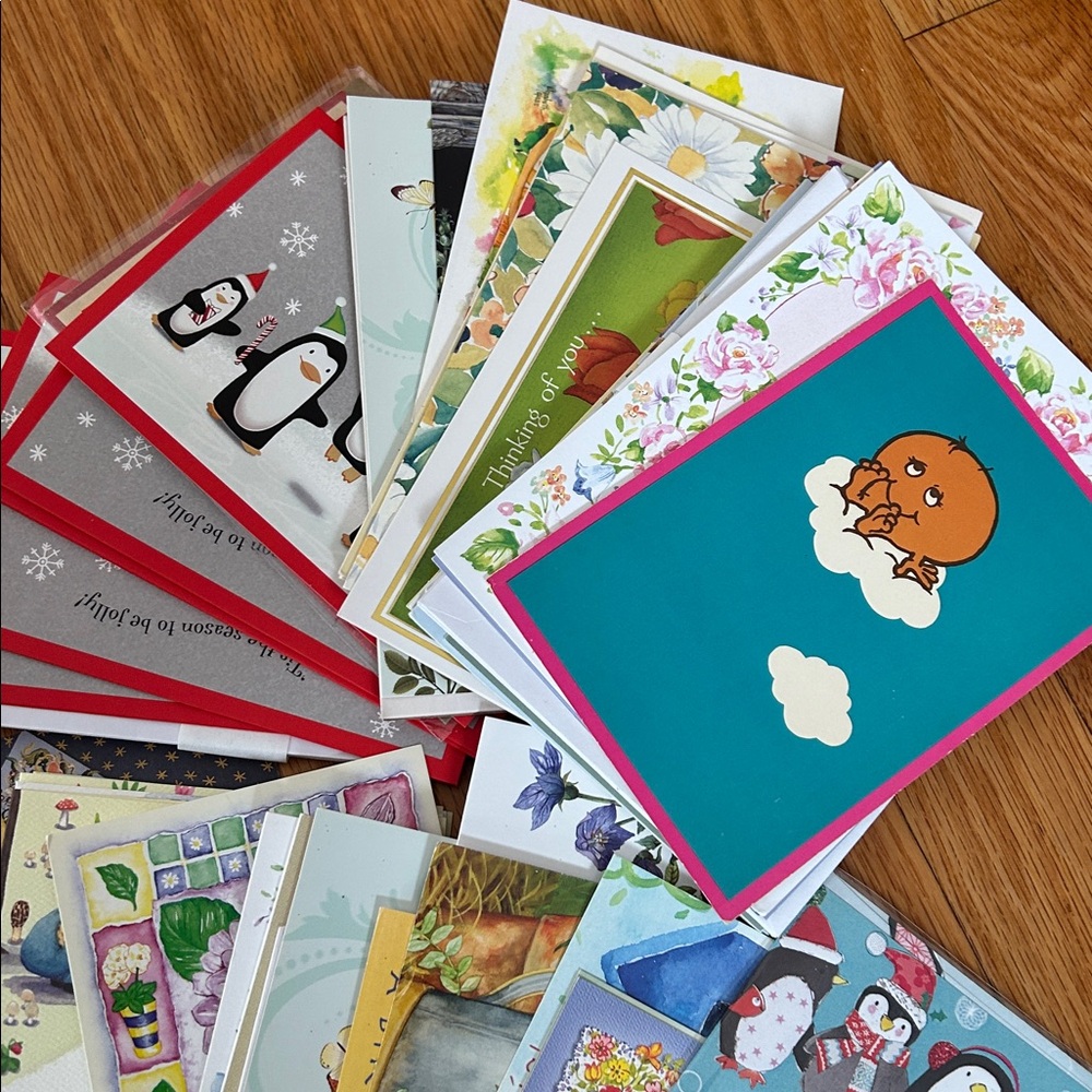 Assorted Greeting Cards Collection - Picture 6 of 7